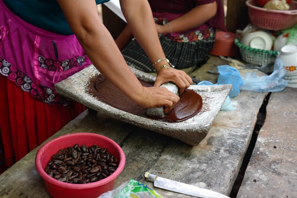 Chocolate making Semuc Champey